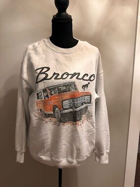 Hollister Bronco Graphic Oversized Sweatshirt - White with Orange Truck